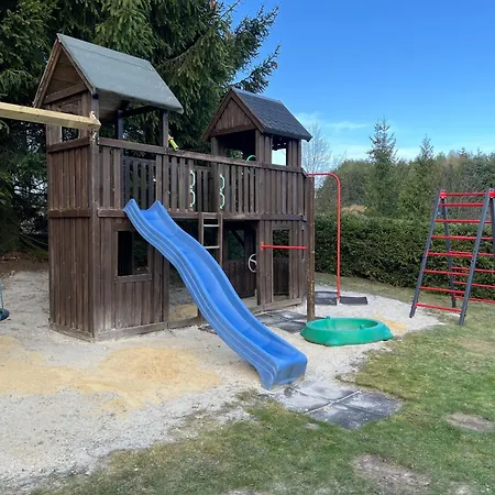 Gemuetliche In Mit Grill, Garten Und Terrasse