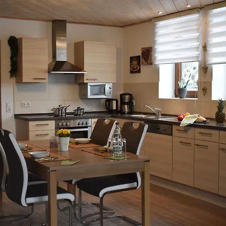 Апартаменты Gemuetliche In Mit Grill, Garten Und Terrasse